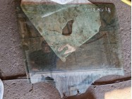 Скло заднє праве